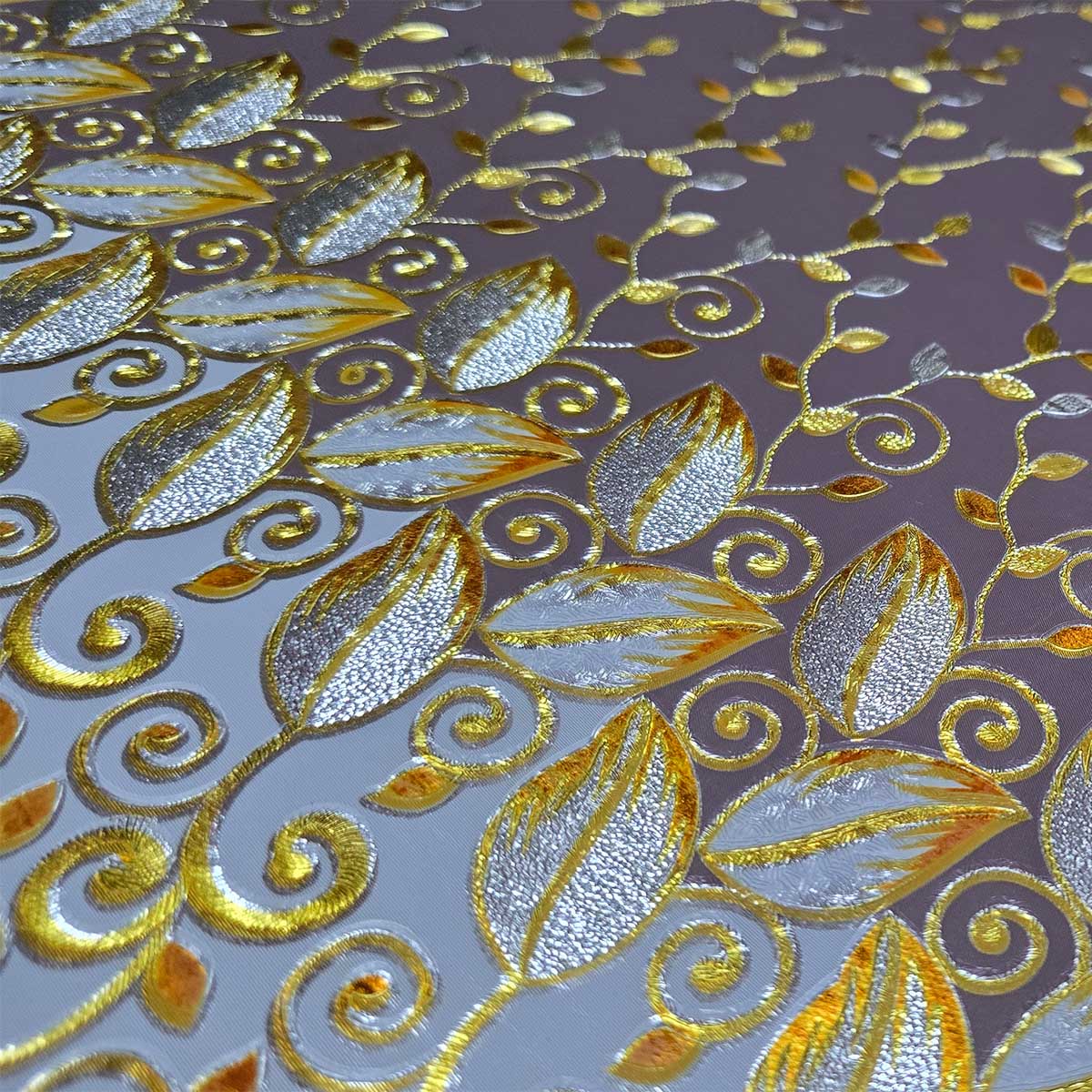 Metallic Table Plastic (yard)