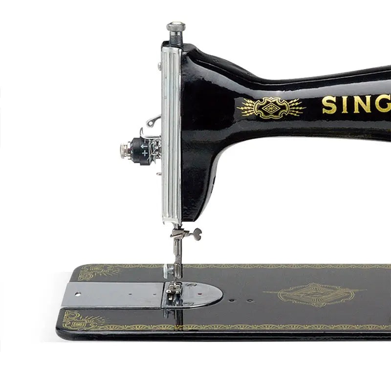 Singer 15 CD Sewing Machine