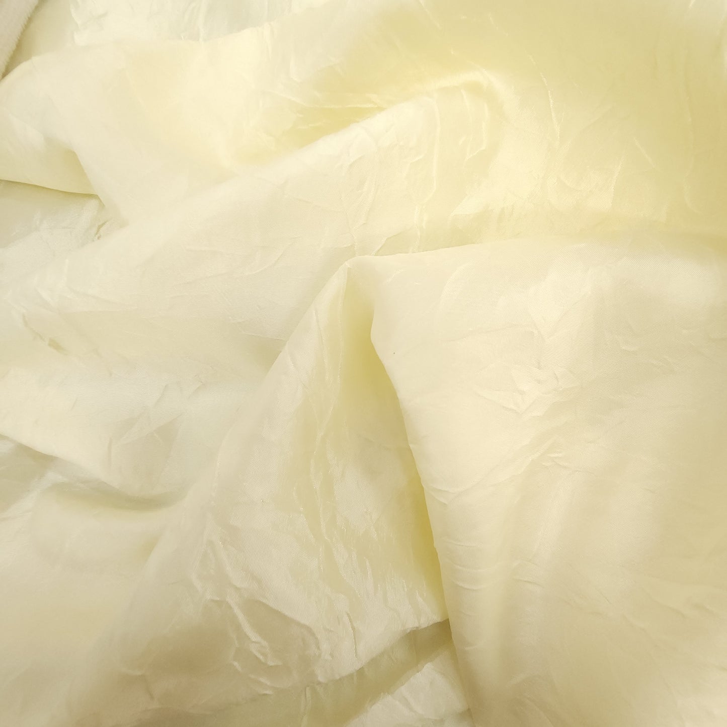 Crinkle / Crushed Taffeta (wide)