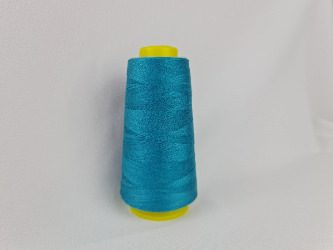 2000 yd Thread (Medium Size)
