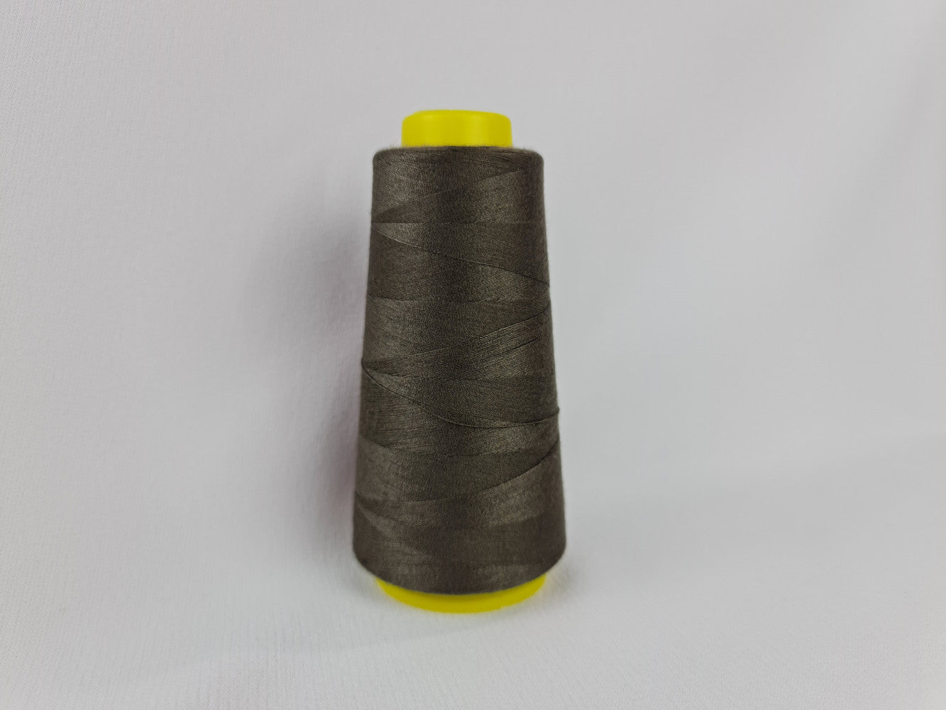 2000 yd Thread (Medium Size)