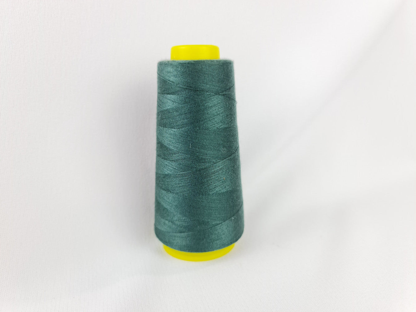 2000 yd Thread (Medium Size)