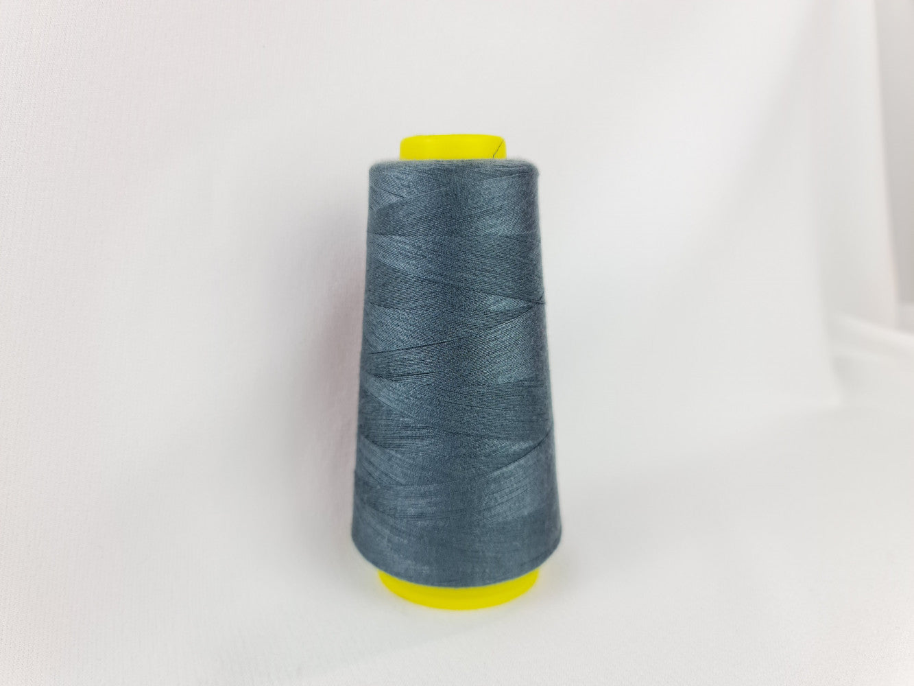 2000 yd Thread (Medium Size)
