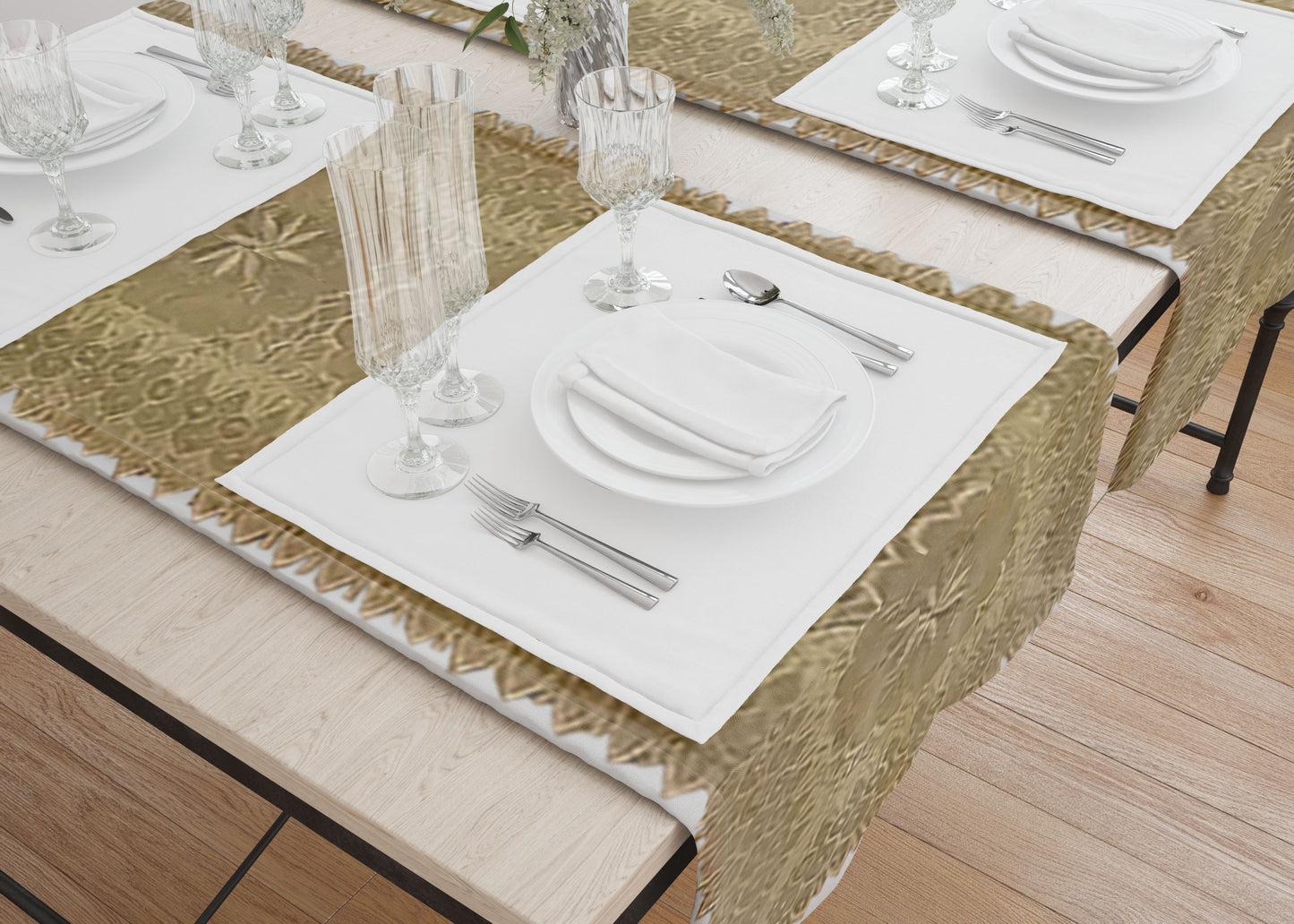 Rasberrie Table Runners