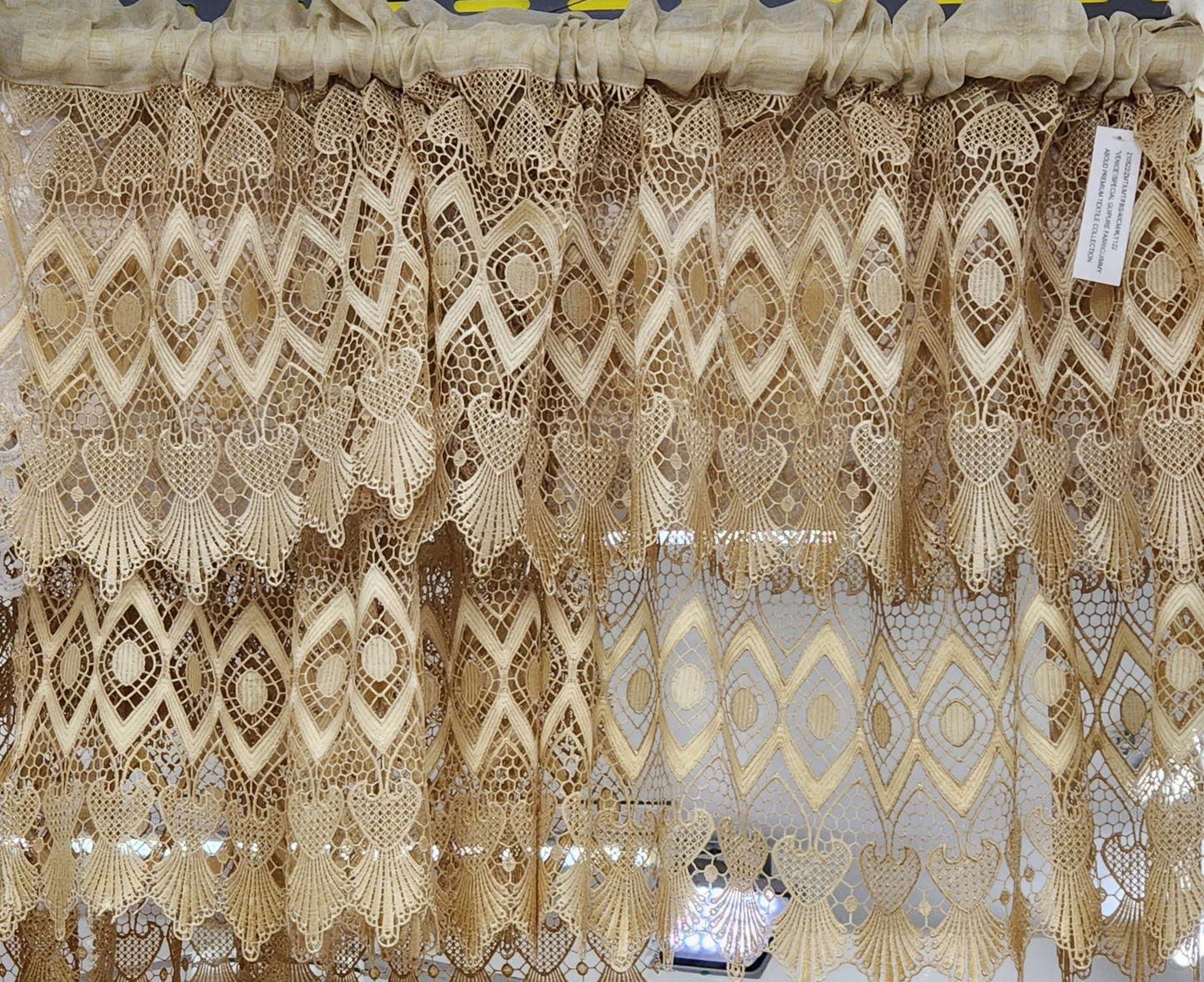 Lace Valance