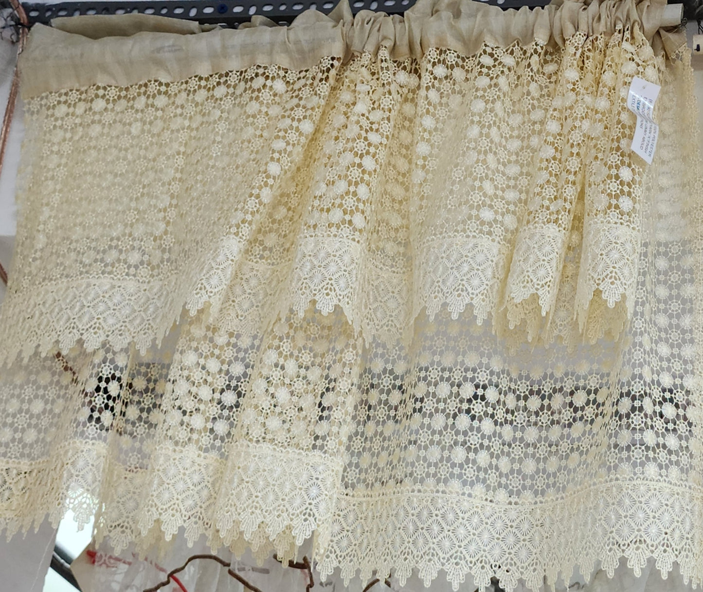 Lace Valance